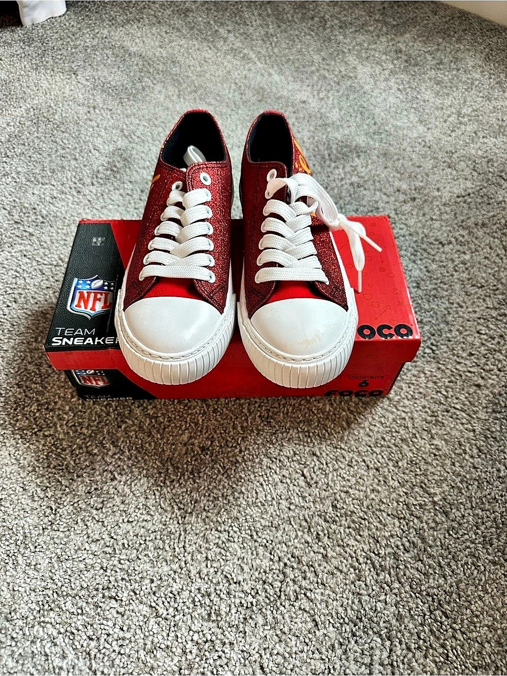 FOCO Kansas City Chiefs sneakers Red & White US 6 Like New
